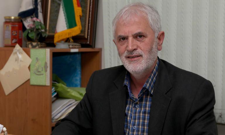 دکتر روازاده درمان کیست