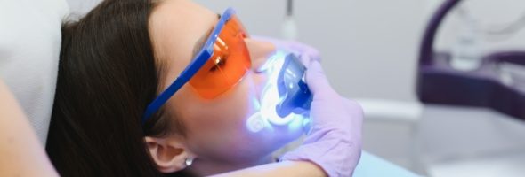 عوارض بلیچینگ دندان چیست؟